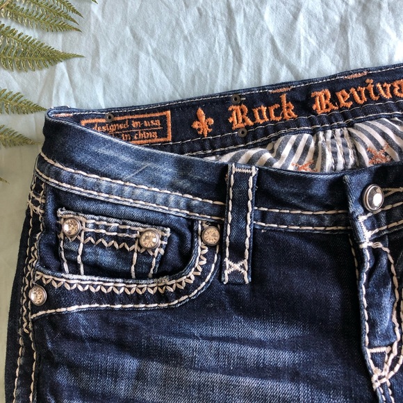 🎉HP🎉{Rock Revival} Jeans - Picture 5 of 8